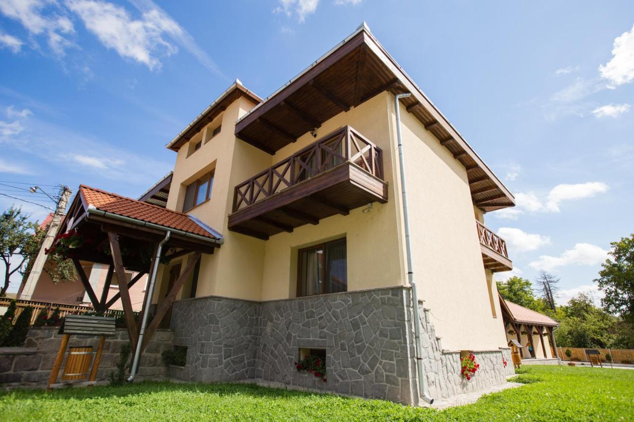 Vila Anna Malnas Bai Exterior foto